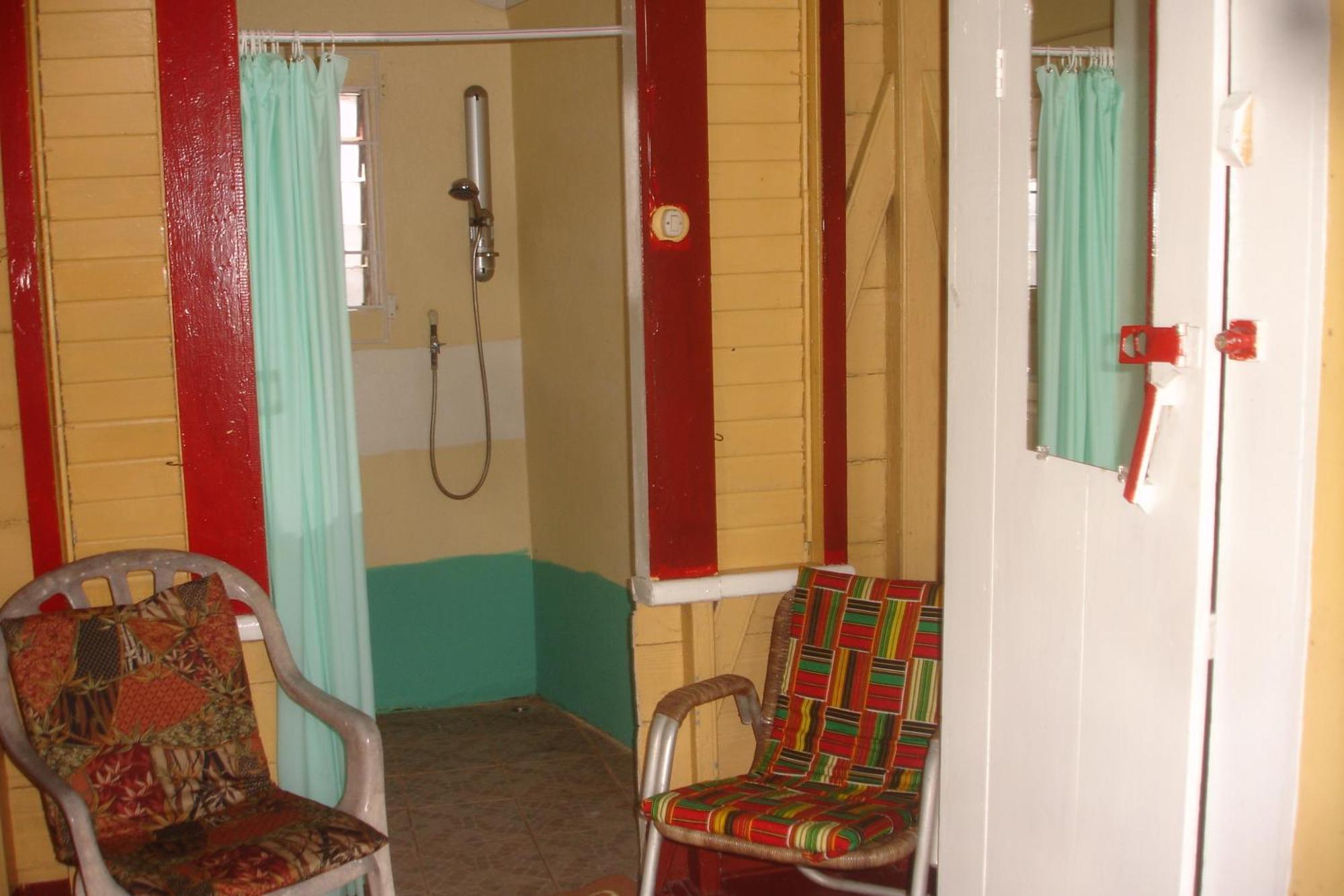 Finjam Cottage Port Antonio Bilik gambar