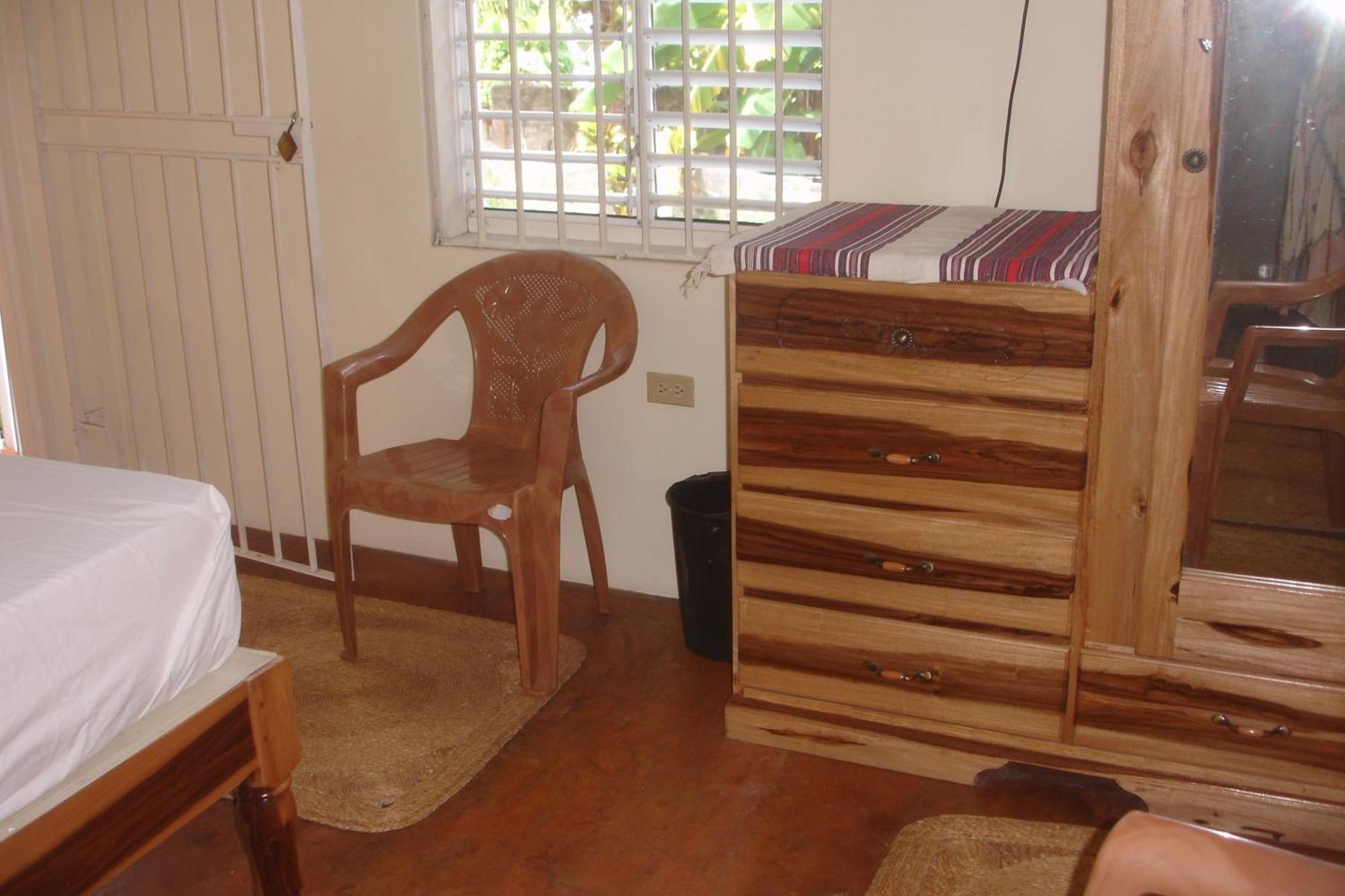 Finjam Cottage Port Antonio Bilik gambar