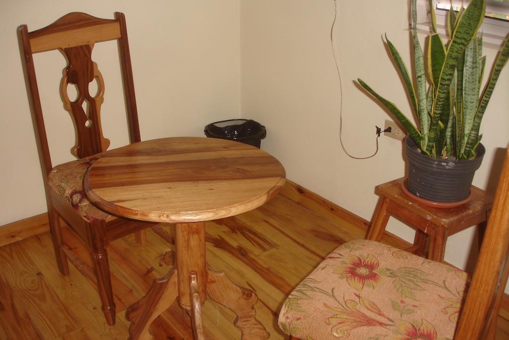 Finjam Cottage Port Antonio Bilik gambar